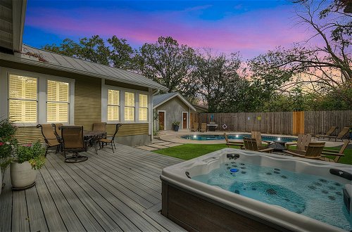 Photo 30 - Heart of Fredericksburg With Pool Hot-tub&grill