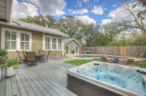 Photo 31 - Heart of Fredericksburg With Pool Hot-tub&grill