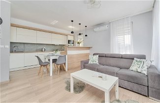 Foto 1 - Family Apartment With AC by Renters