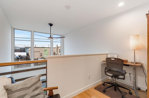 Photo 17 - 2BR 2BA The Ballard Modish Seattle Location With Rooftop View