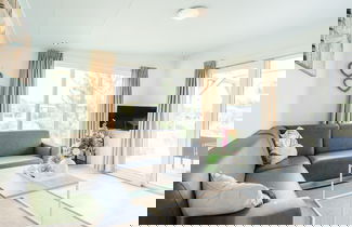 Foto 1 - Modern Chalet With Dishwasher, Near the Beach