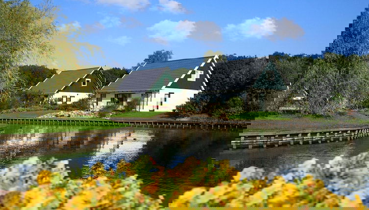 Photo 1 - Detached Villa With Washing Machine, Around a Lake Area