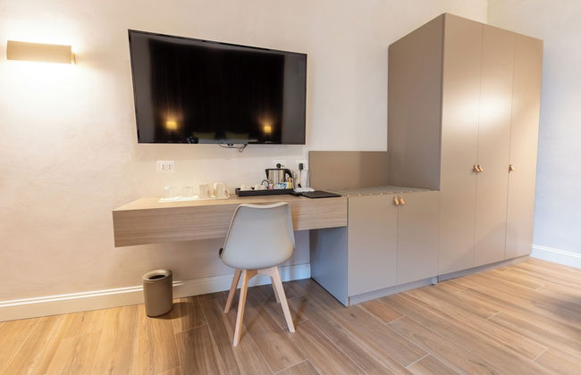 Gelsi Luxury Suites - Photo 19