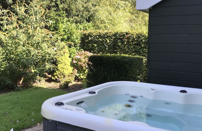 Luxury Holiday Home with Hot Tub at Dutch Coast - Foto 7