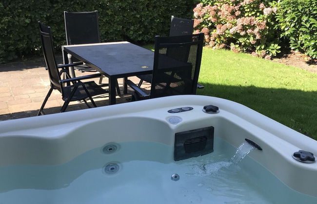 Luxury Holiday Home with Hot Tub at Dutch Coast - Foto 12