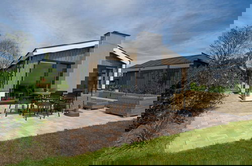 Photo 14 - Modern Chalet on the Water of the Markermeer
