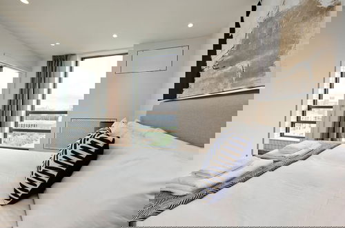 Foto 10 - Sensational Two-bedroom Apartment in East London