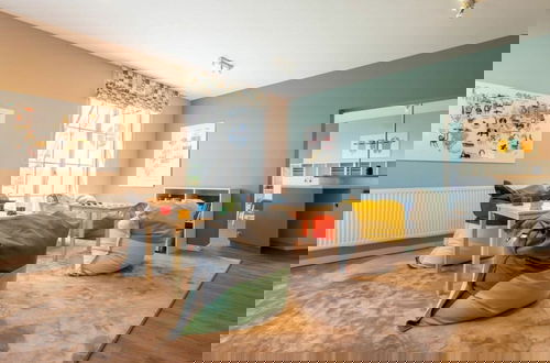 Foto 9 - Comfy Apartment With Terrace