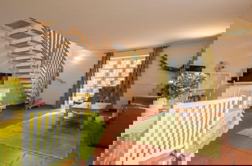 Foto 3 - Comfy Apartment With Terrace