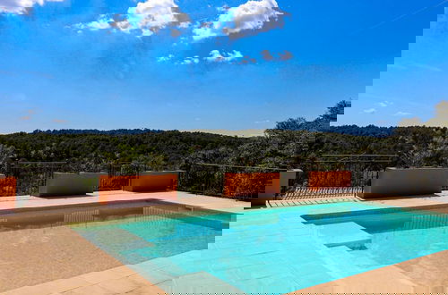Foto 16 - Luxury Property With Private Pool