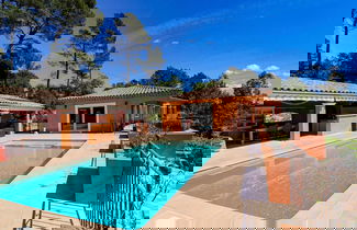Foto 1 - Luxury Property With Private Pool