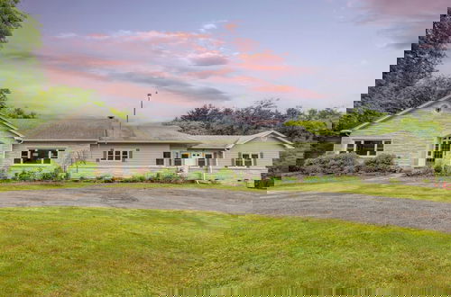 Foto 58 - Game Farm Villa by Avantstay 10bdr, Private Pond, Spa, Pool Family-friendly