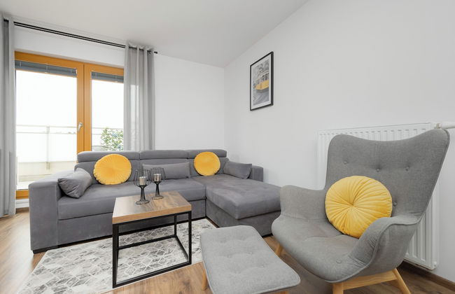 Bielawska Loft Apartment by Renters - Photo 13
