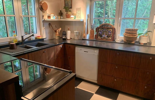 Charming Home w/ Garden - Foto 12