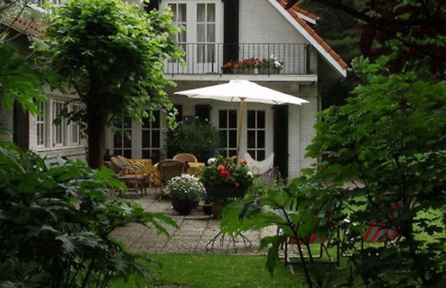 Charming Home w/ Garden - Foto 20