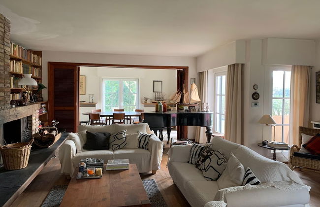 Charming Home w/ Garden - Foto 15