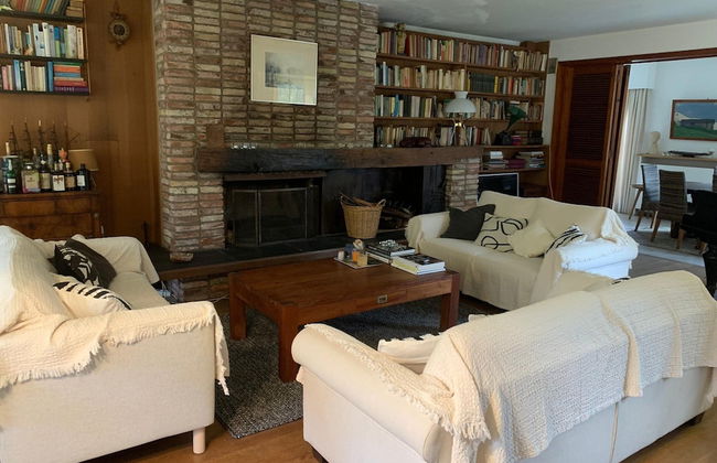 Charming Home w/ Garden - Foto 19