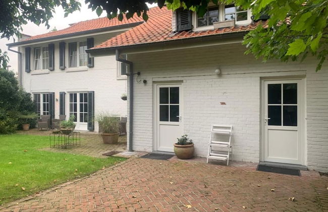 Charming Home w/ Garden - Foto 37