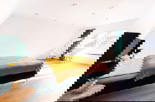 Photo 6 - Apartment for 6 Modern Retreat