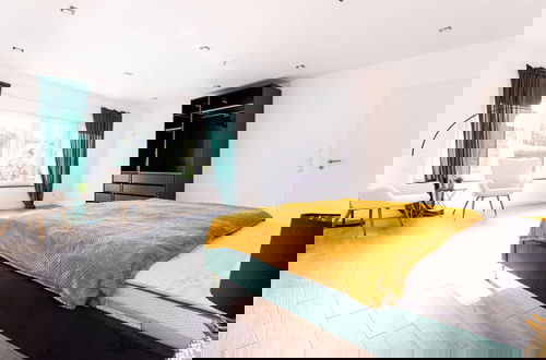 Photo 5 - Apartment for 6 Modern Retreat