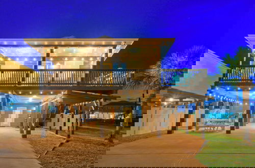 Foto 38 - Boujee Pelican by Avantstay Pool+game Room+views
