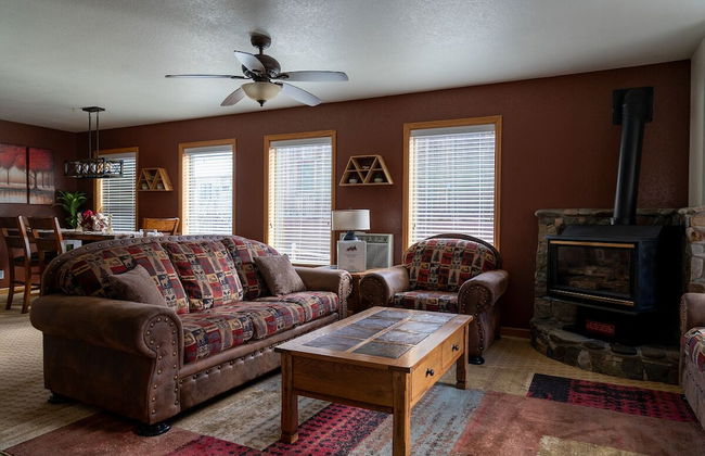 Alpenglow Three Bedroom Two Bath XL A17 - Foto 8