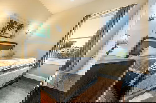 Foto 3 - Brand New Elegance and Vibrancy in NOLA
