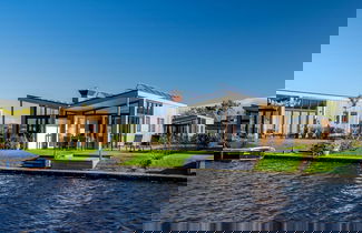 Foto 1 - Beautiful Chalet With a Jetty, Near Frisian Lakes