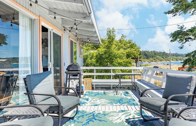 Totally Beachin' Getaway by Avantstay Waterfront - Foto 33