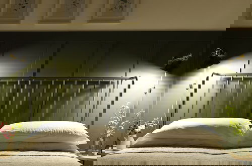Foto 4 - Belvilla by OYO Comfortable Apartment With Pool