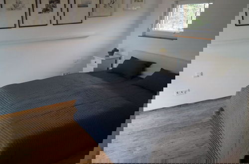 Photo 2 - Small House on the Lake