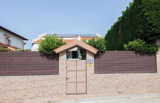 Deluxe 3 Bd House near Lagonisi w Garden - Photo 56