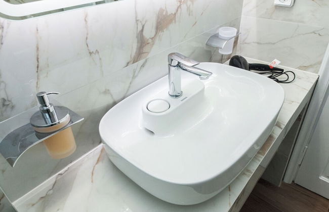 Deluxe 3 Bd House near Lagonisi w Garden - Photo 45