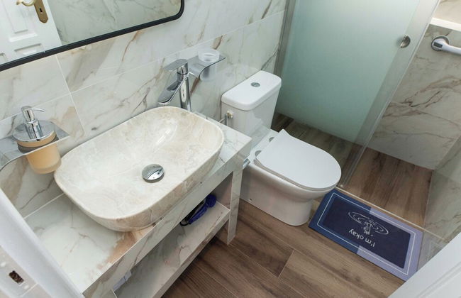 Deluxe 3 Bd House near Lagonisi w Garden - Photo 39