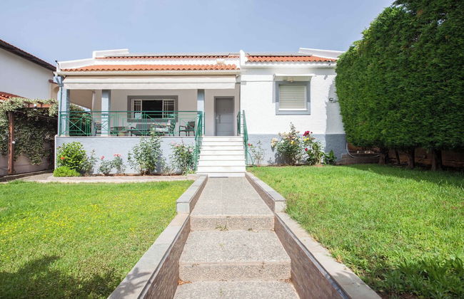 Deluxe 3 Bd House near Lagonisi w Garden - Photo 55