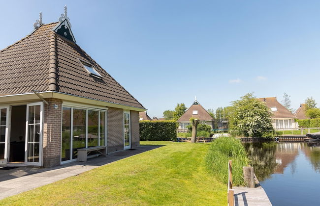 Canal-side Bungalow Stay - Foto 1