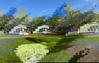 Foto 1 - Chalet With Play Equipment, on a Holiday Park