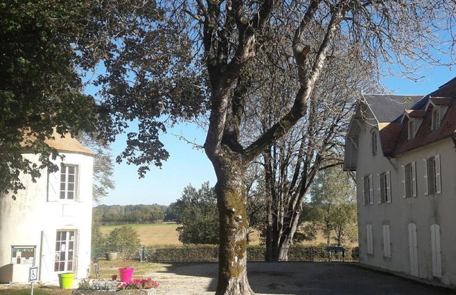 Lovely Cottage in Sauze-vaussais With Terrace - Foto 13