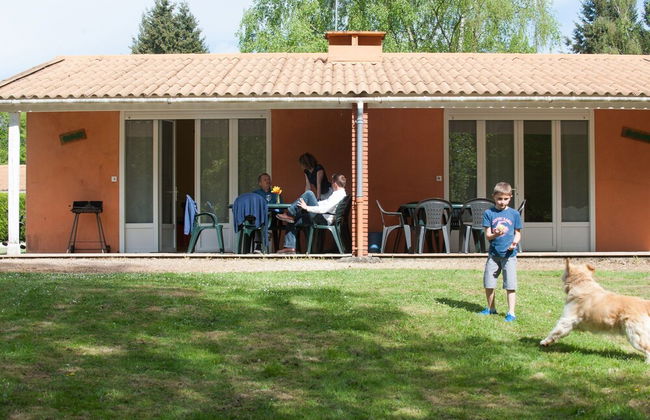 Lovely Cottage in Sauze-vaussais With Terrace - Foto 12