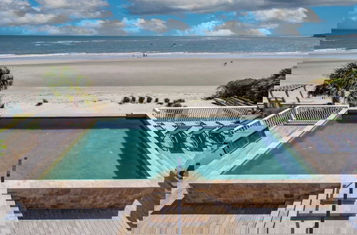 Foto 1 - 114 Ocean Boulevard by Avantstay Beachfront Infinity Pool Basketball Court Recently Renovated!