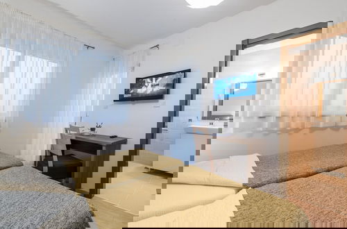 Foto 4 - Modern and Spacious Home With Swimming Pool