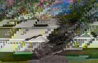 Foto 1 - Cherry Blossom by Avantstay 6 Min to Downtown