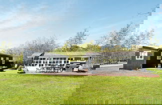 Foto 1 - 6 Person Holiday Home in Store Fuglede