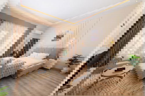 Photo 1 - Museum Studios