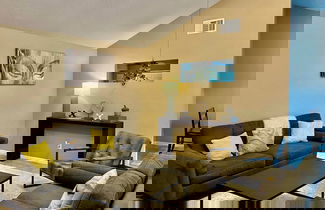 Foto 1 - Katy Hideaway Charming 3 Bdr!