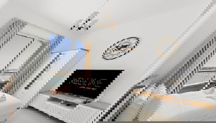 Foto 1 - WelHome - Lovely Studio Apartment in Production City