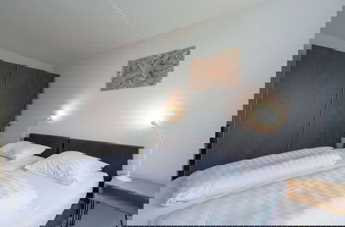 Photo 4 - Cozy Apartment Near Beach