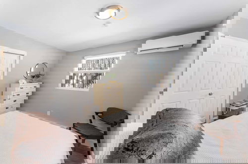 Foto 39 - Birchwood by Avantstay Game Room + Lake Access