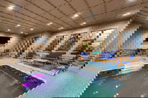 Foto 2 - Rambling Ridge Lodge Endless Amenities & Fun Indoor Pool & Hot Tub, A+ Arcade Game Room