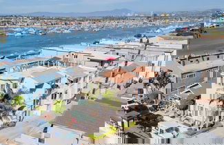 Photo 2 - Shoreline Villa by Avantstay Steps to the Beach, Bay, & Pier!